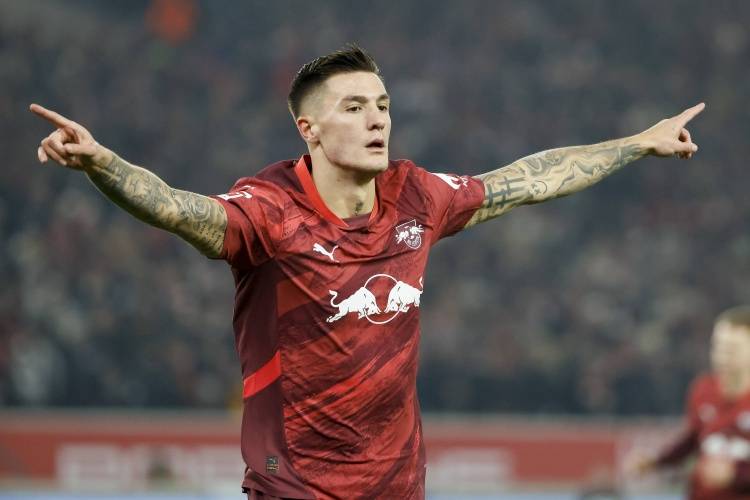 九游体育下载抢人！曝曼联签哈兰德接班人，纽卡竞争，塞斯科值6500万英镑吗？