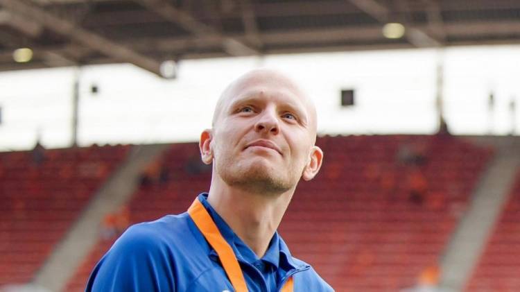 九游体育官网官方：英格兰女足助教弗林克9月加入荷兰足协，担任荷兰女足主帅