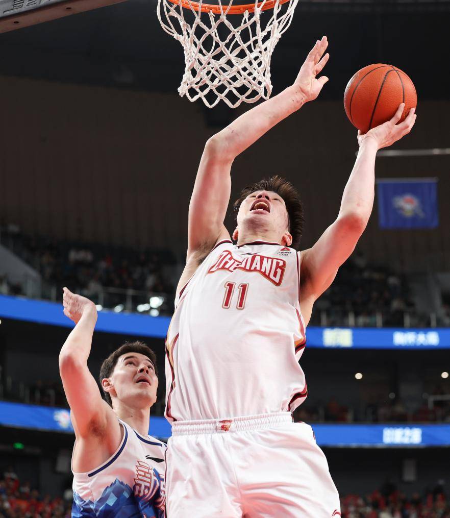 新华社专访余嘉豪：从CBA到西甲 为梦想再出发