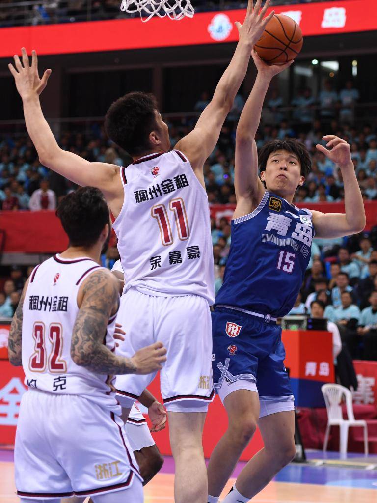 新华社专访余嘉豪：从CBA到西甲 为梦想再出发