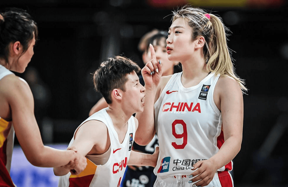 女版李月汝！余嘉豪弃CBA高薪投奔西甲 韩旭李梦真该学学他们