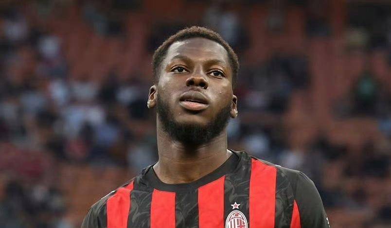 打晕送走？诺丁汉森林欲3000万欧报价穆萨，那不勒斯加入争夺