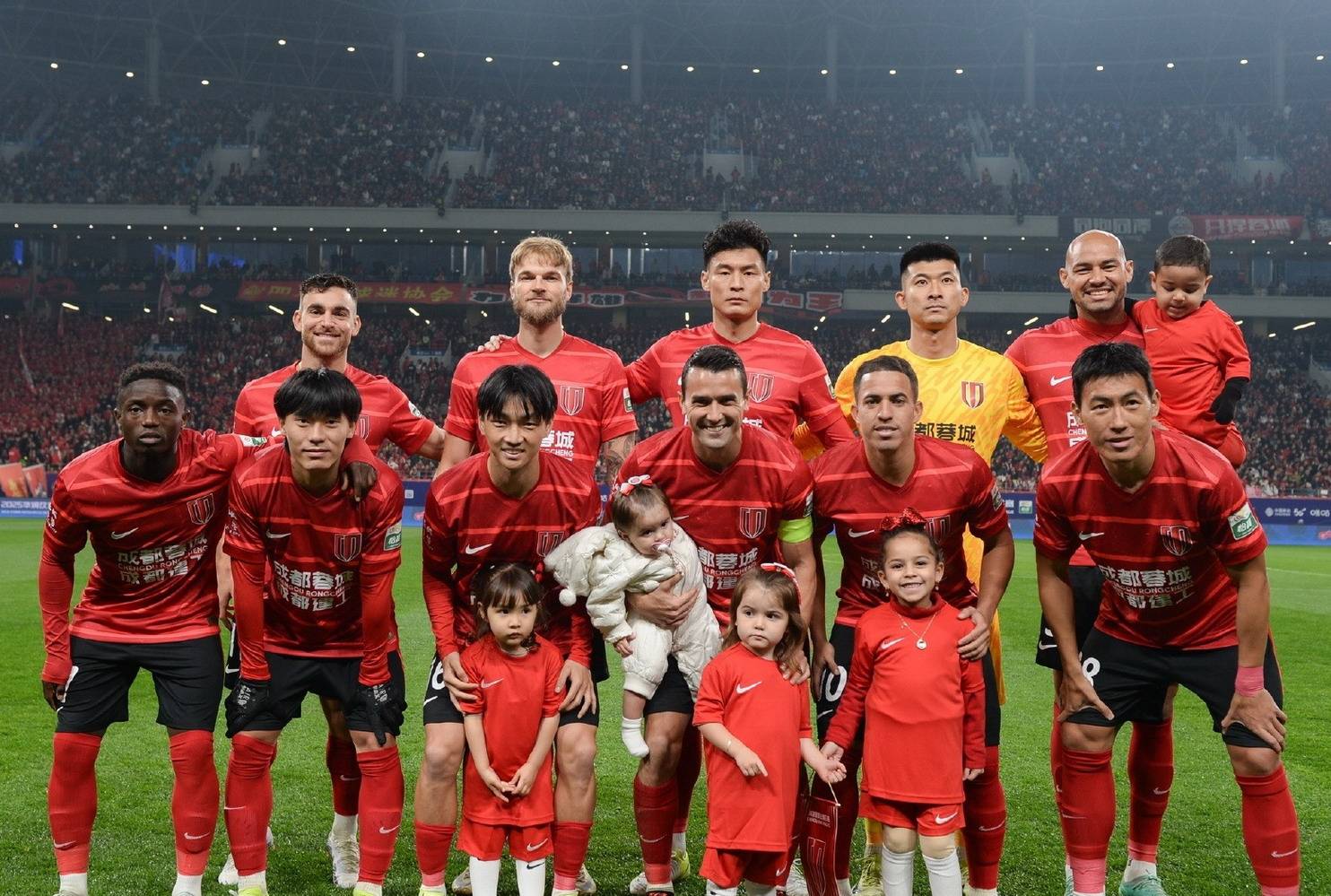 今晚！国乒为国足+中超让路，CCTV5直播足协杯成都蓉城VS河南，韦世豪等出战