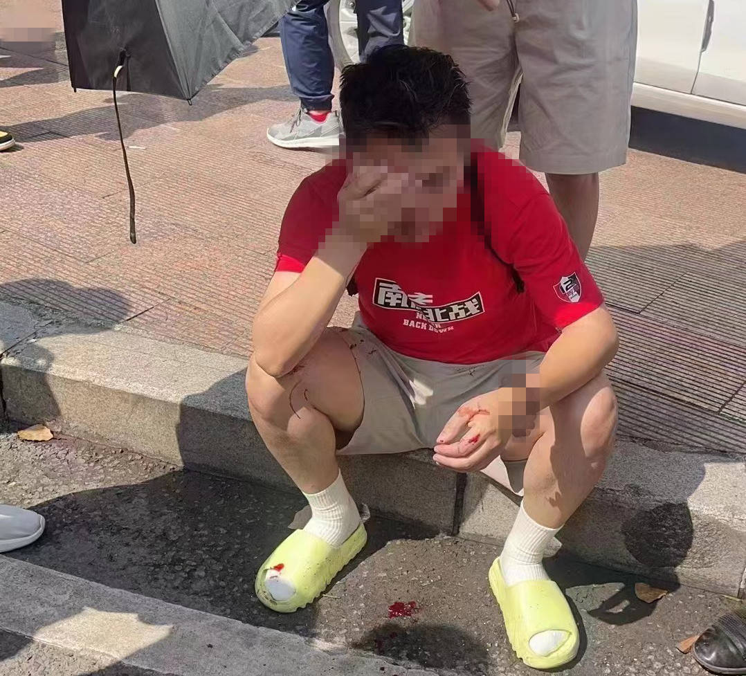 今晚！国乒为国足+中超让路，CCTV5直播足协杯成都蓉城VS河南，韦世豪等出战