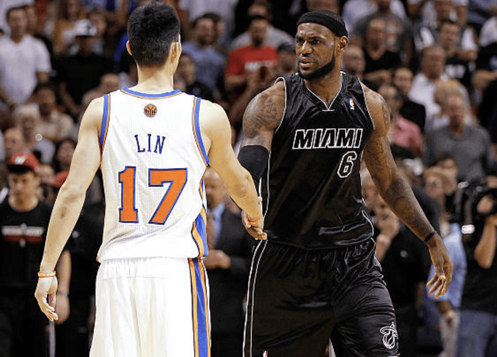 再见了！林疯狂宣布退役，詹姆斯中国行送票，还会有绝杀吗...