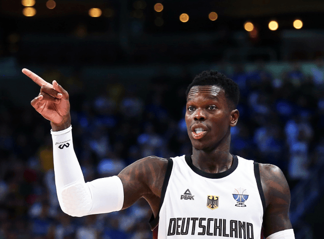 德国队夺得欧锦赛冠军，施罗德一成就远超诺维斯基，湖人后悔了吗