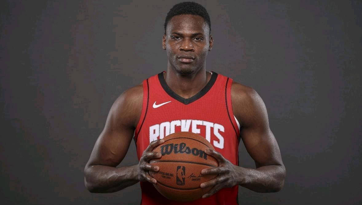 恩法利-当特正式加盟亚特兰大老鹰！创造NBA历史