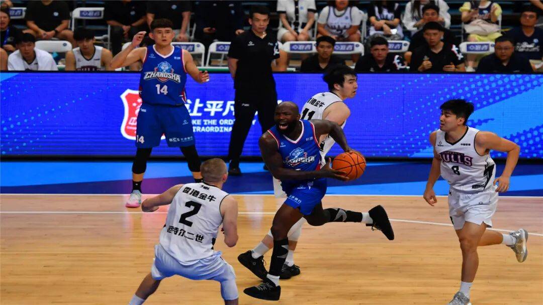 关系破裂！“CBA三双王”在线讨薪，杨鸣爱将确定重返CBA