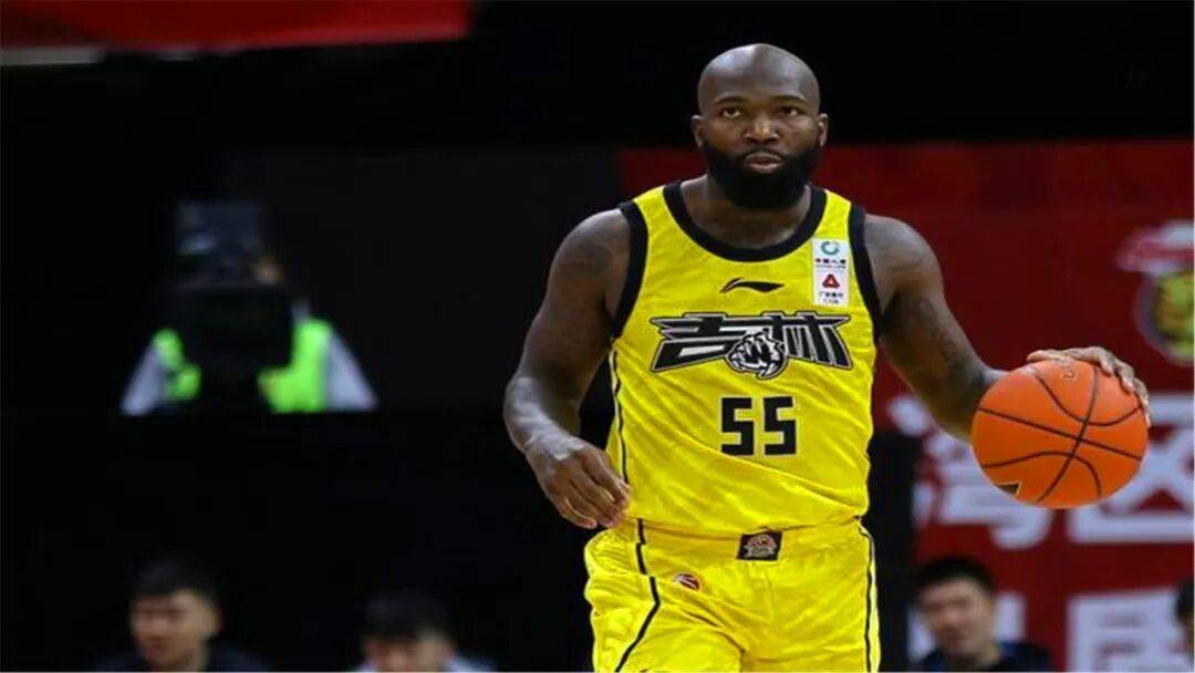 关系破裂！“CBA三双王”在线讨薪，杨鸣爱将确定重返CBA